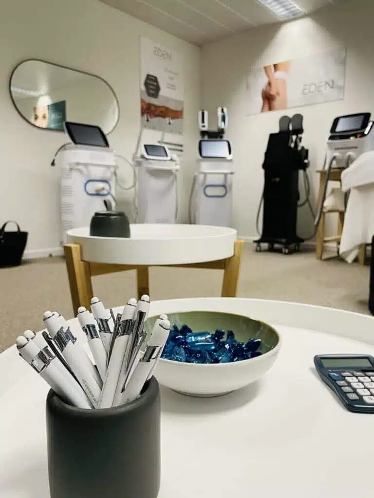 Appareils Eden Skin exposés au show-room